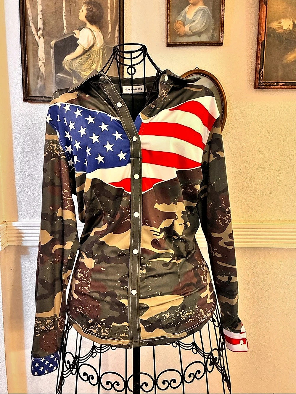 Ranch Dress'n Rodeo Shirt Camo American Flag Shirt Size Large NWT